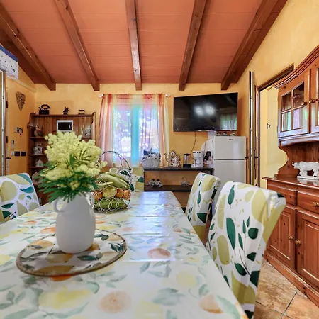 Mariuccia By Interhome Feriehus