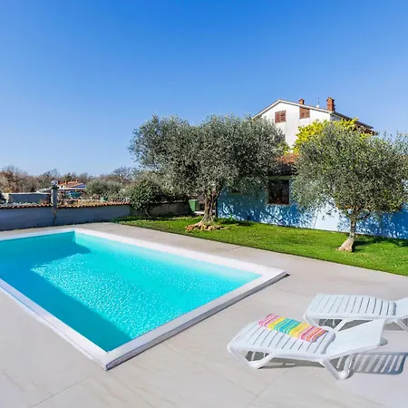 Mariuccia By Interhome Umag